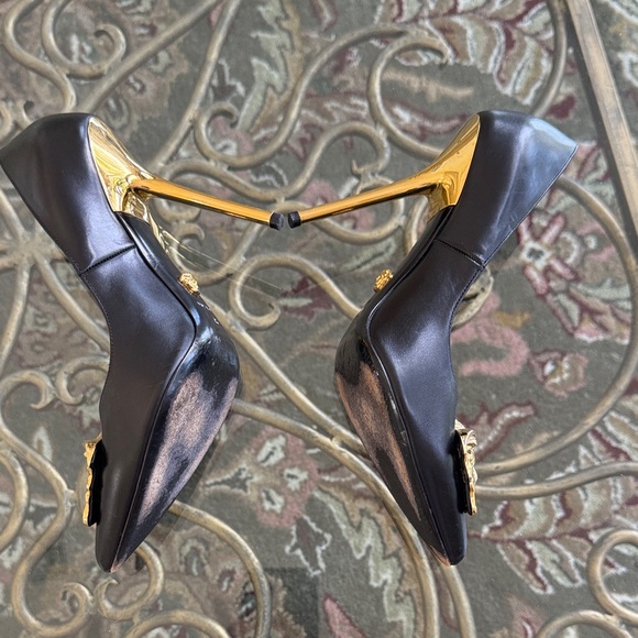 Versace 100% Authentic Black Pumps with Gold Medusa Accent - Picture 8 of 8